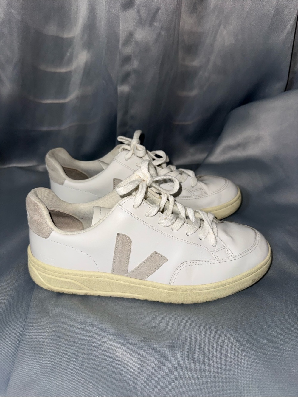 Veja White Leather Low-Top Sneakers with Cream Sole and Taupe V Detail